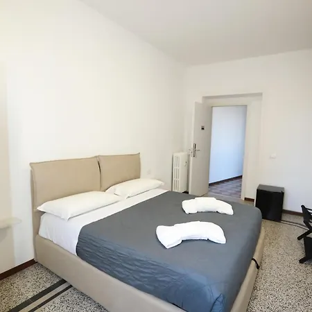 לינה וארוחת בוקר Unique Bologna 4*